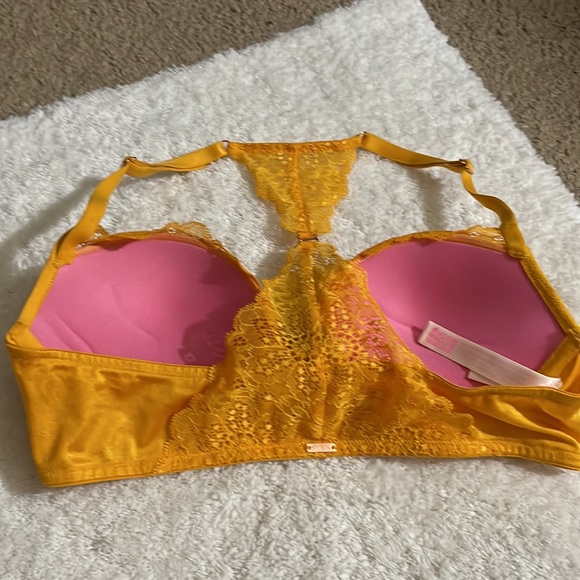 Push-up bra - Picture 2 of 4